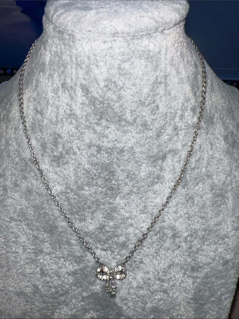 Sparkling Silver Bow Pendant Necklace - Women Jewelry